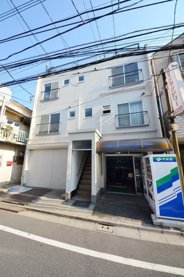 外観(★１Fに自動販売機★)