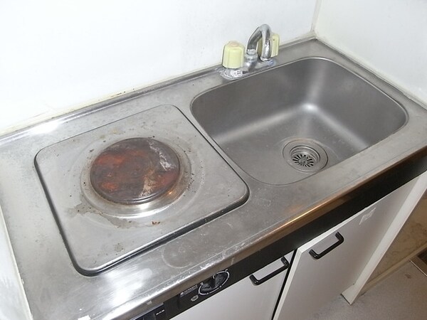 キッチン(このお部屋はIHコンロに変わっております。)