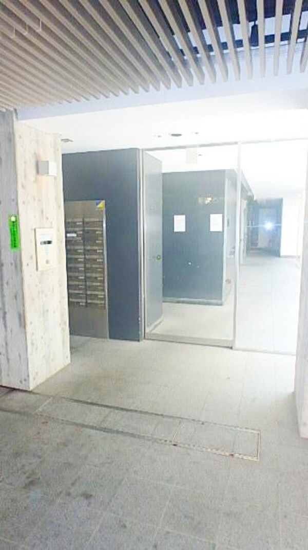 ロビー(部屋探しは株式会社　タウンハウジング　までお気軽にお問合せ…)