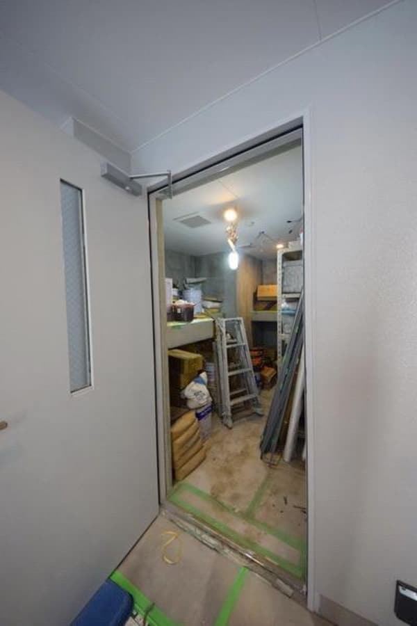 共有部分(敷地内ゴミ置き場（建設中）)