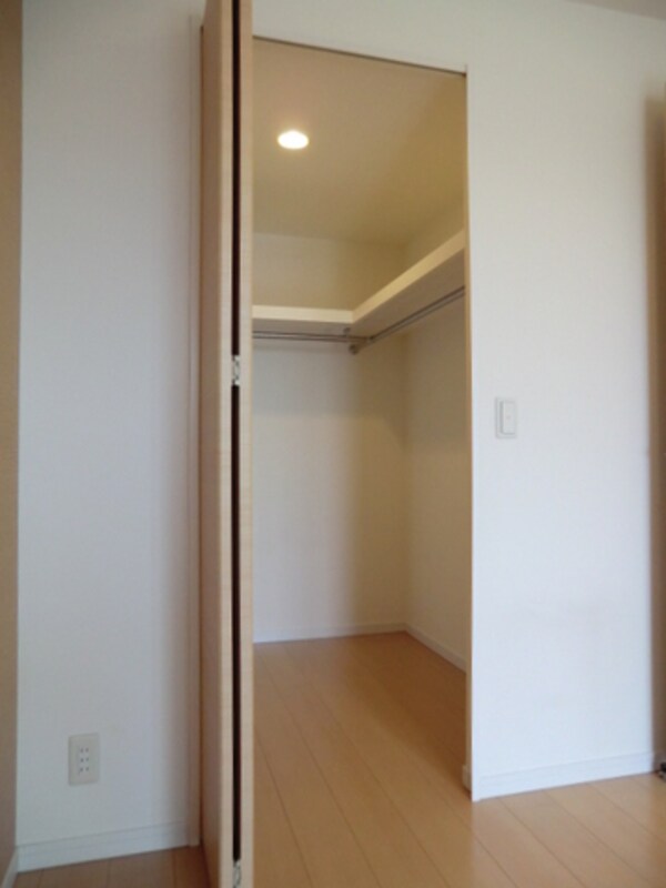 設備(たっぷりウォークインＣＬ)