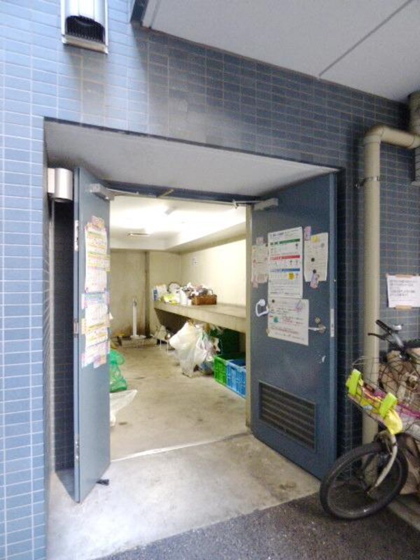 設備(ゴミ置場)