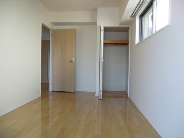 寝室(6.2帖洋室)