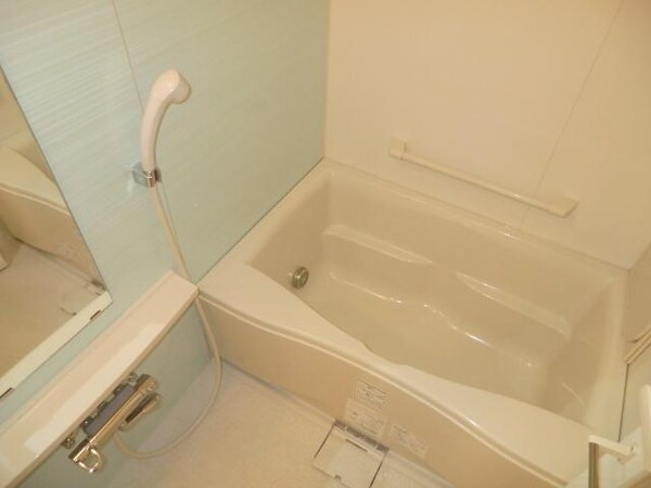 バス／シャワールーム等(追焚機能付セミオートバス)