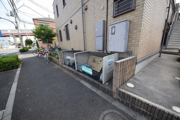 その他(敷地内ごみ置場)
