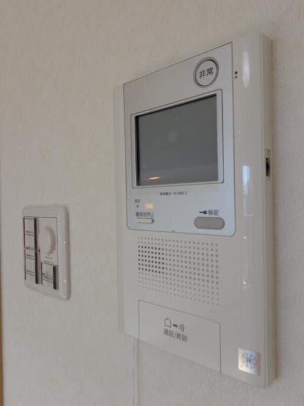 設備(ＴＶモニタ付オートロック(参考))