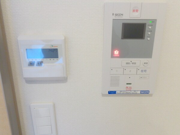 設備(ＴＶモニター付モニターインターホン)