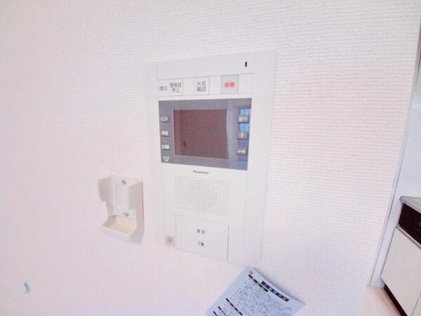 設備(モニタ付インターホン)