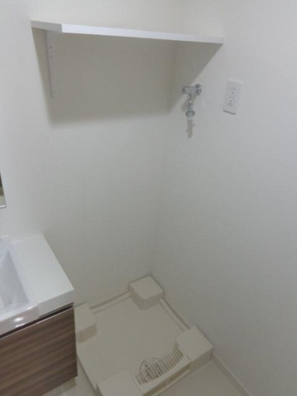 設備(室内洗濯機置場)