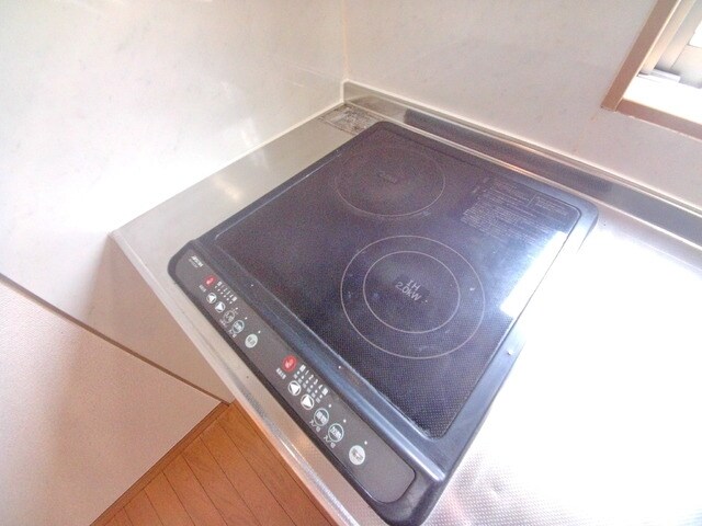 物件内観写真3　(２口IHコンロ)