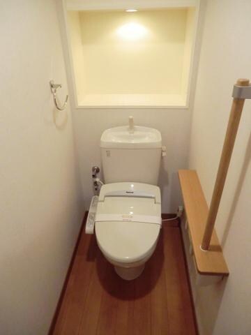 物件内観写真7　(ウォシュレット有)
