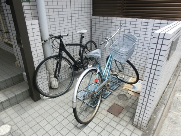 共有部分(自転車置き場)