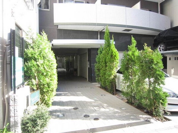 エントランス(エントランスアプローチ)