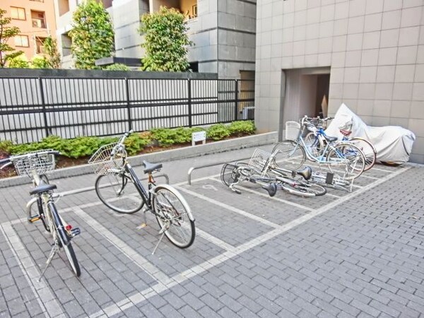 その他(自転車置き場)