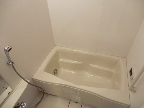 バス／シャワールーム等(★追い焚き機能付ゆったりお風呂★)