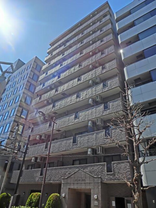 外観(重圧感がある外観)