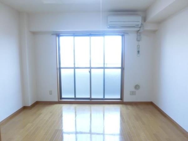 その他室内・内装(エアコン付で明るいお部屋)