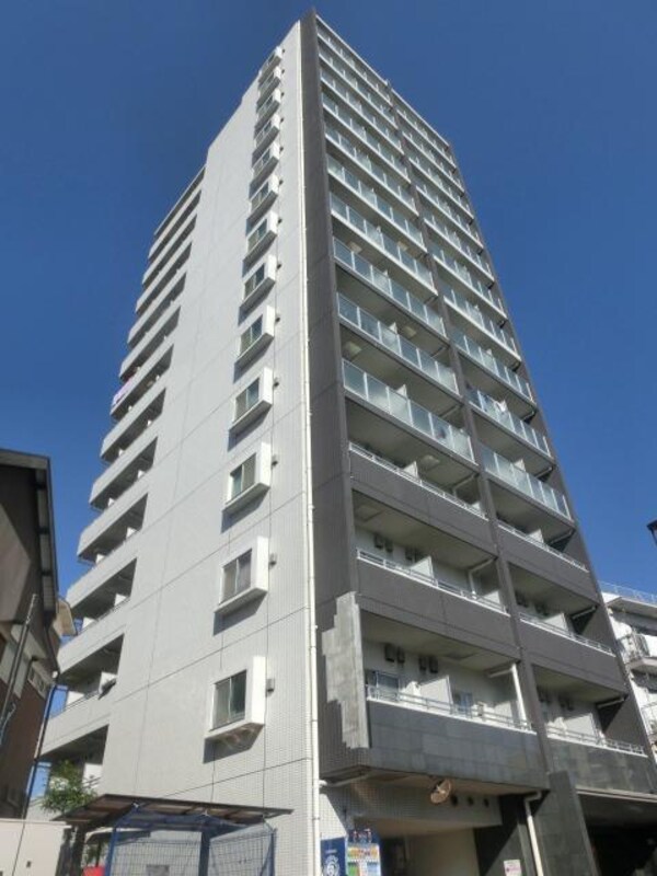 外観(駅徒歩１１分の分譲タイプマンションです)