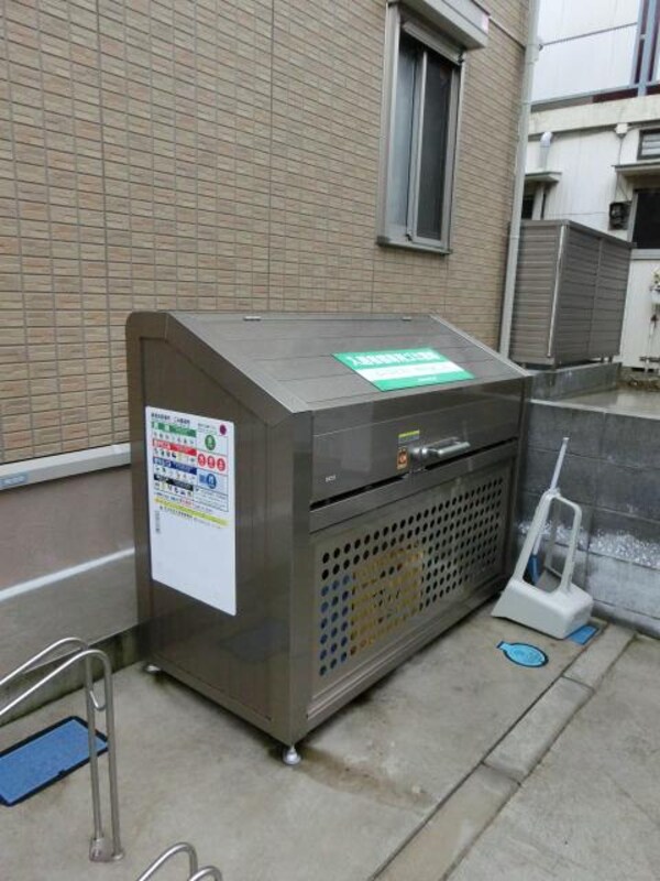 設備(ゴミ置き場)