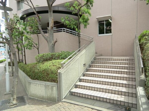 エントランス(エントランス)