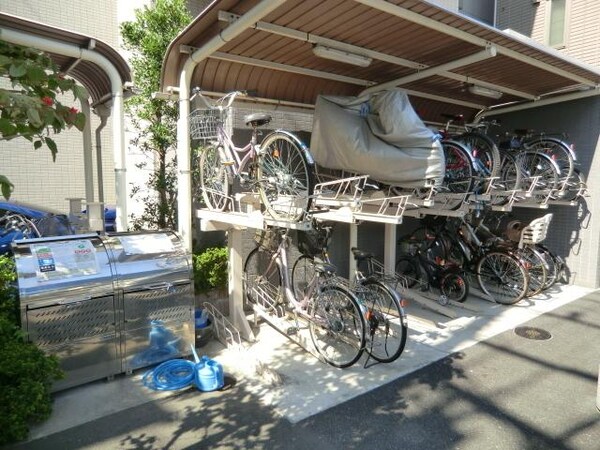共有部分(ゴミ置場　駐輪スペース)