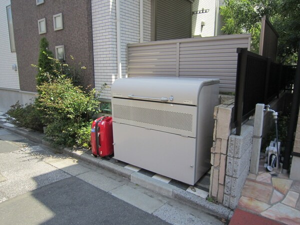 共有部分(専用ゴミ置場)