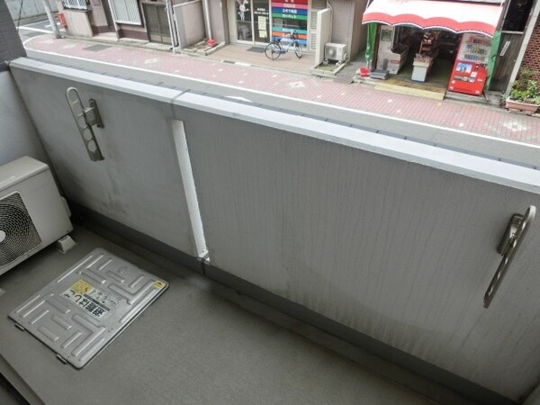 設備(防火性が優れるガラス)