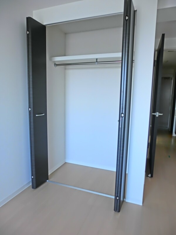 収納(たっぷりクローゼット収納)