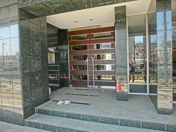 エントランス(オートロック付エントランス)