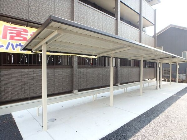 共有部分(広めの駐輪場)