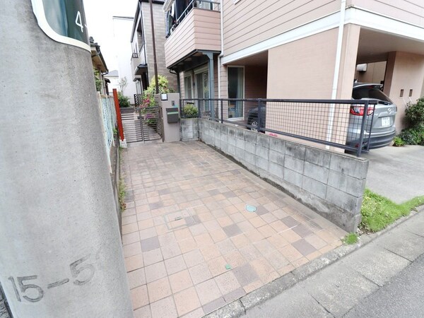 駐車場(庭)