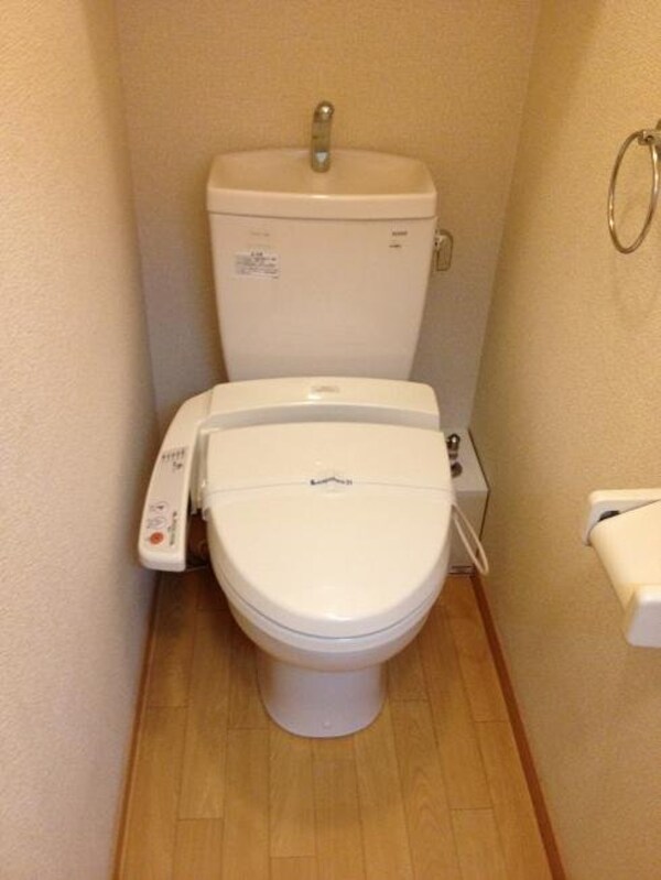 トイレ(設備が現物と異なる場合があります)