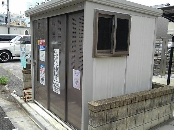 共有部分(ゴミ置き場)