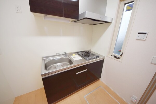 キッチン(同物件内他号室の室内写真です。)