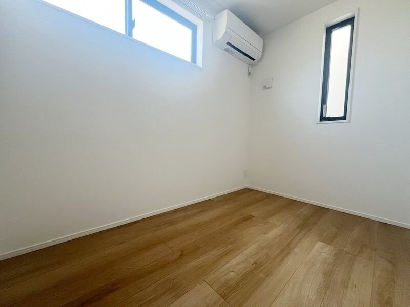 物件内観写真7　(リビング/居室)