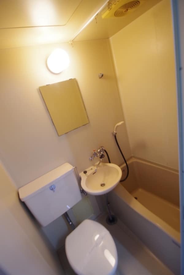 バス／シャワールーム等(★清潔感のある浴室★)