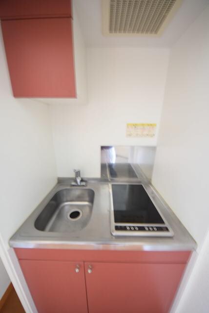 物件内観写真3　(★システムキッチンです★)