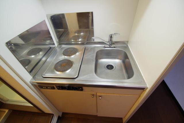 物件内観写真4　(★お掃除もしやすいシステムキッチン★)