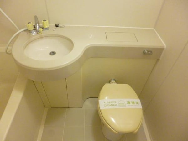 トイレ(☆トイレスペースもゆったりしてます☆)