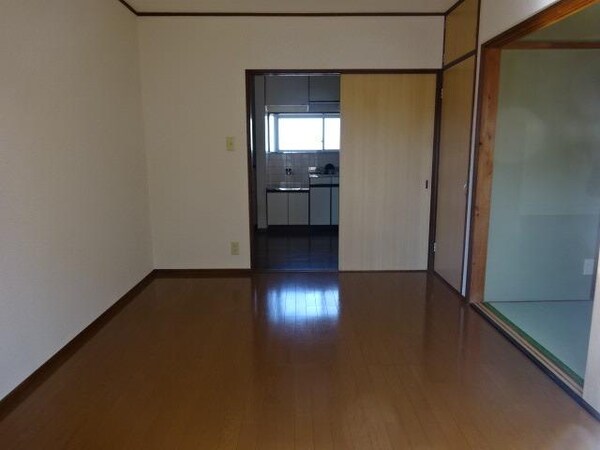 リビング・居室(★日当たりのいい洋室のお部屋です★)