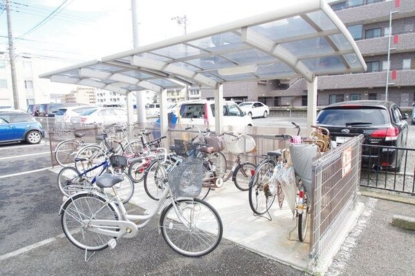 共有部分(★屋根付き駐輪場あります★)