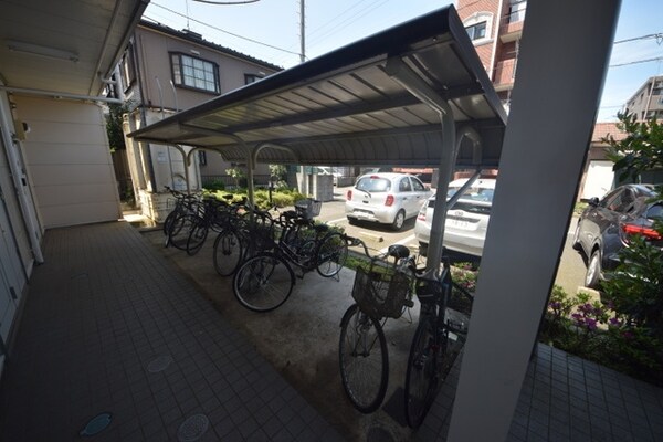 共有部分(★屋根付きの駐輪場です★)