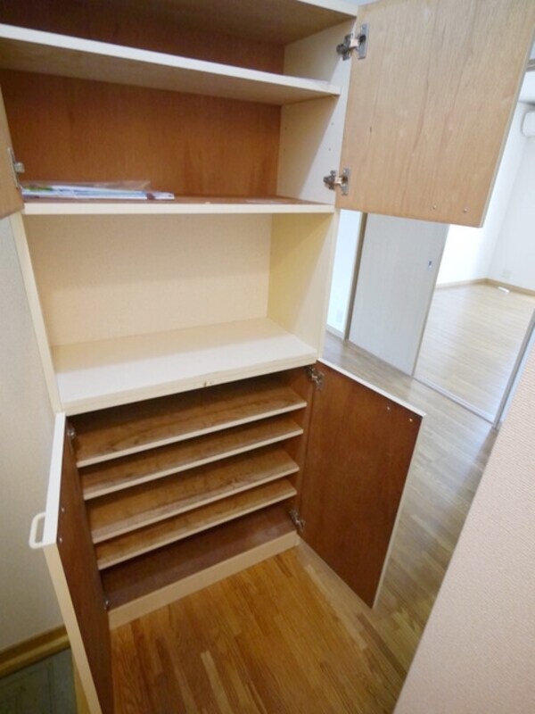 設備(★シューズボックスです★)