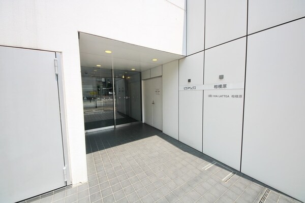 エントランス(★見学希望等はタウンハウジング中央林間店までお気軽に♪★)