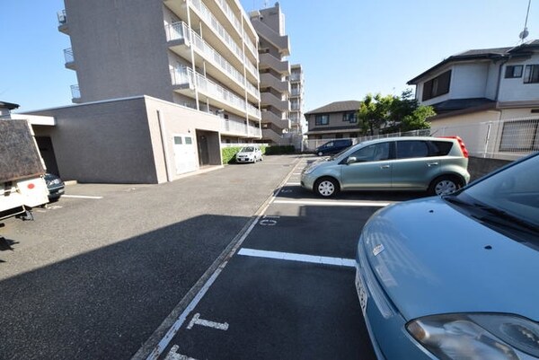 駐車場(★駐車場★)