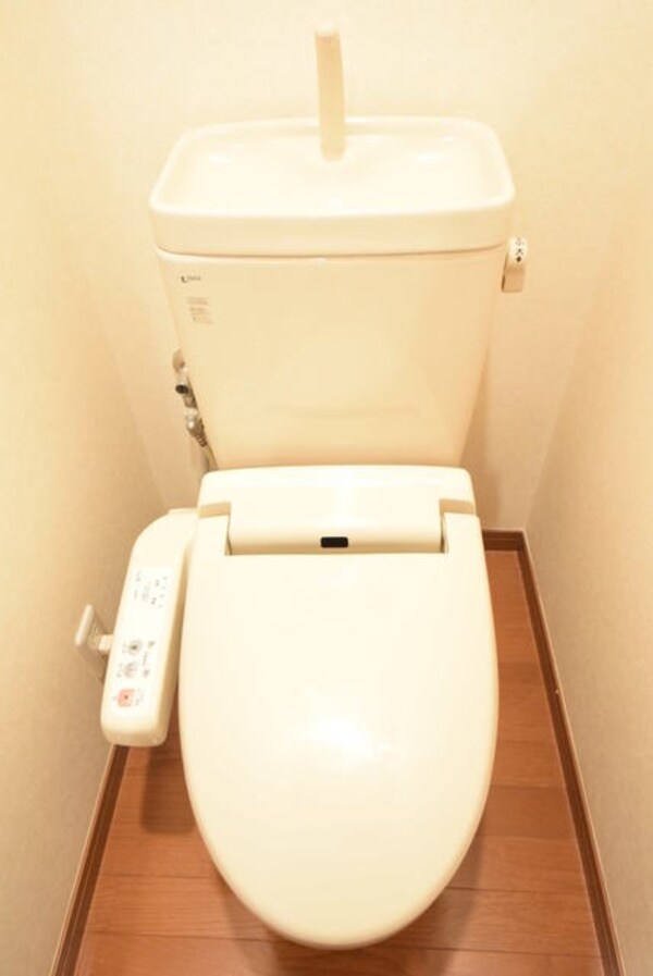 トイレ(★ウォシュレット付きのトイレです★)
