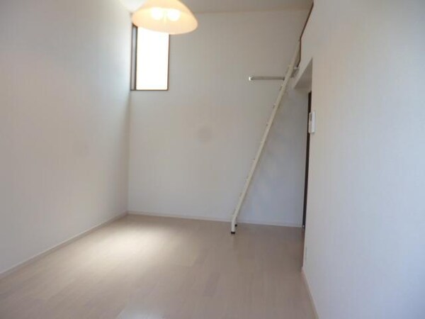 その他室内・内装(☆白を基調とした明るい洋室のお部屋です☆)
