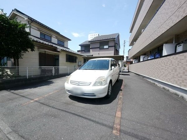 駐車場(★駐車場の様子★)