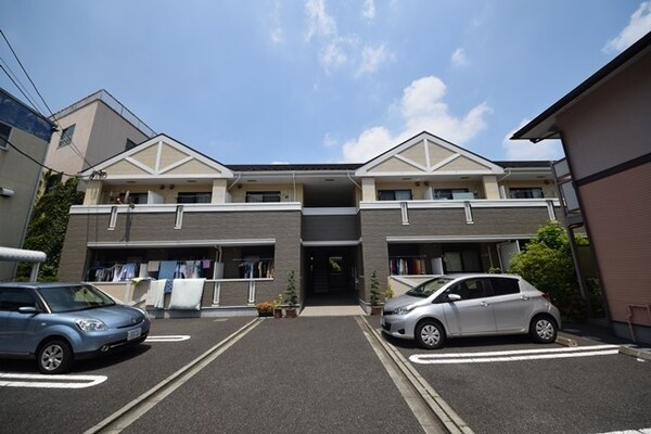 外観(お得な更新料なし　駅まで平坦アクセス　設備・収納充実)