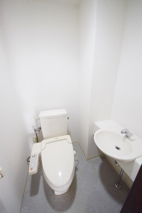 トイレ(別部屋参考写真)